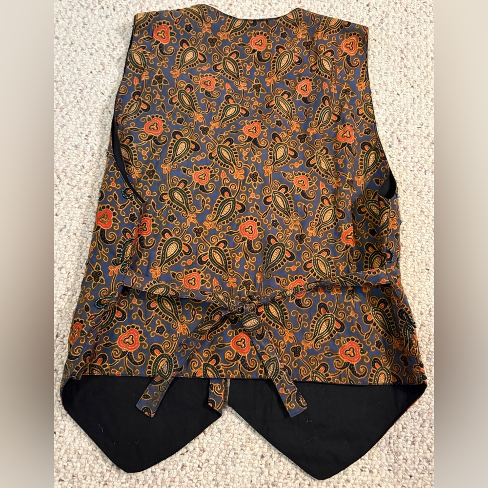 Passports of Pier 1 Imports Beaded Paisley VINTAGE Vest in Rich Colors w Toggles - Picture 7 of 12